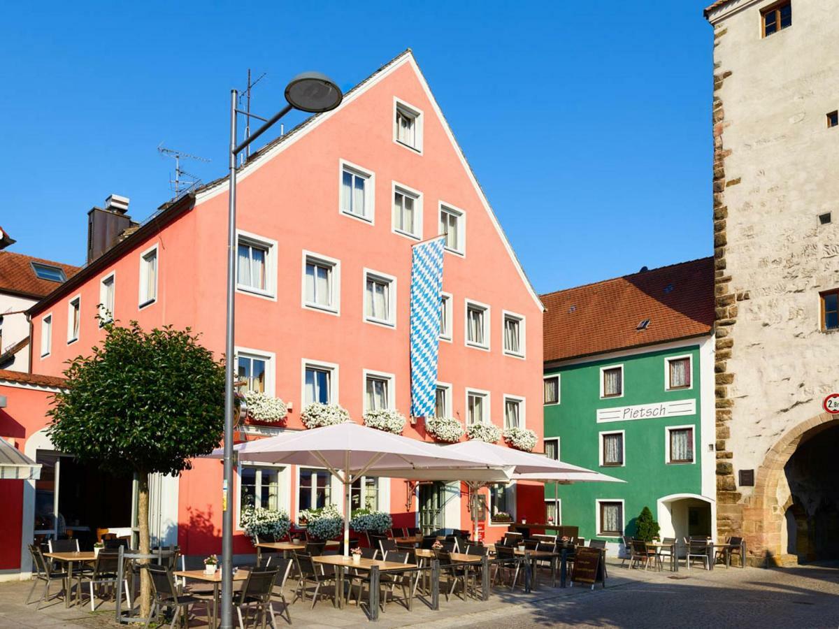 Gasthof-Hotel Pietsch Freystadt Esterno foto