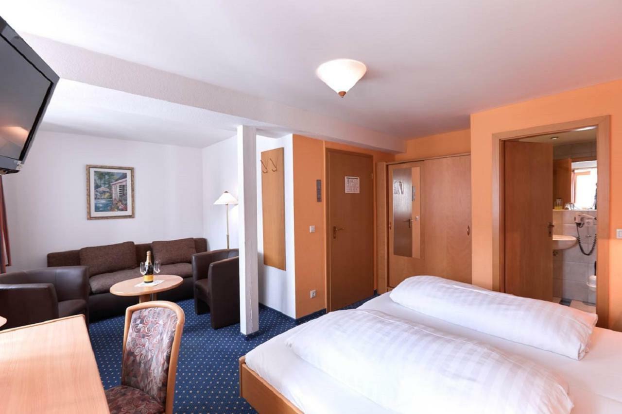 Gasthof-Hotel Pietsch Freystadt Esterno foto